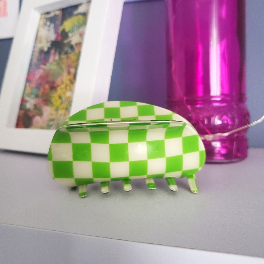 🌟 Checkered Claw Clip 🌟